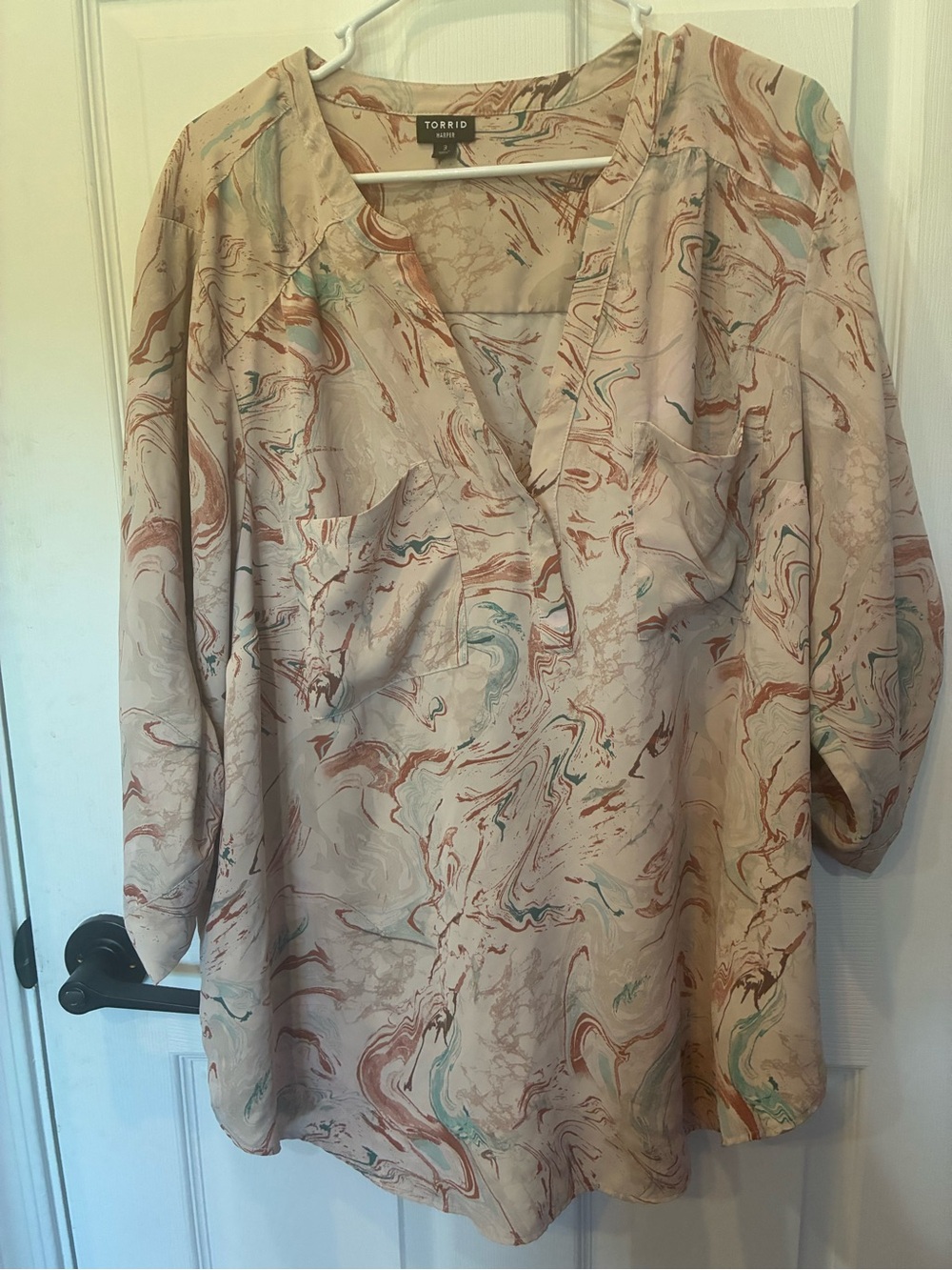 torrid Marble-Print V-Neck Blouse in Beige with Rust & Teal Swirls